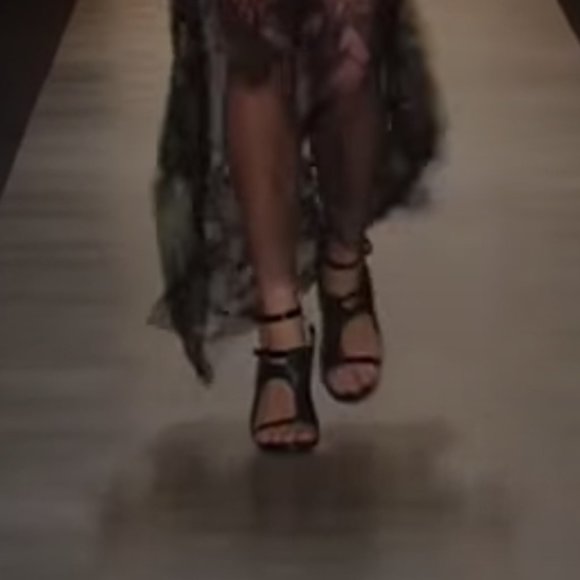 BCBGMaxAzria Runway MaMichaela Black Sandal - Picture 1 of 5